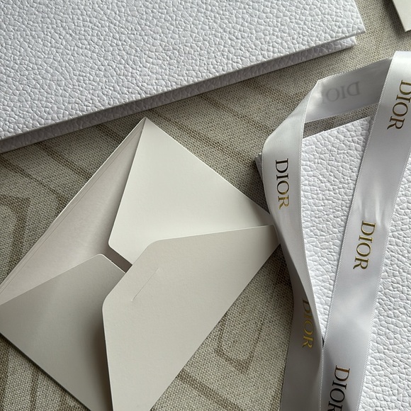 2 x Dior white small gift bag - Picture 5 of 13